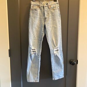 “Really great” Levi’s Wedgie Straight (cropped high rise) Jeans